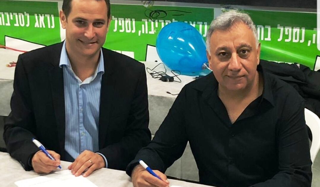 תומך ברז. עג'מי. אלבום פרטי