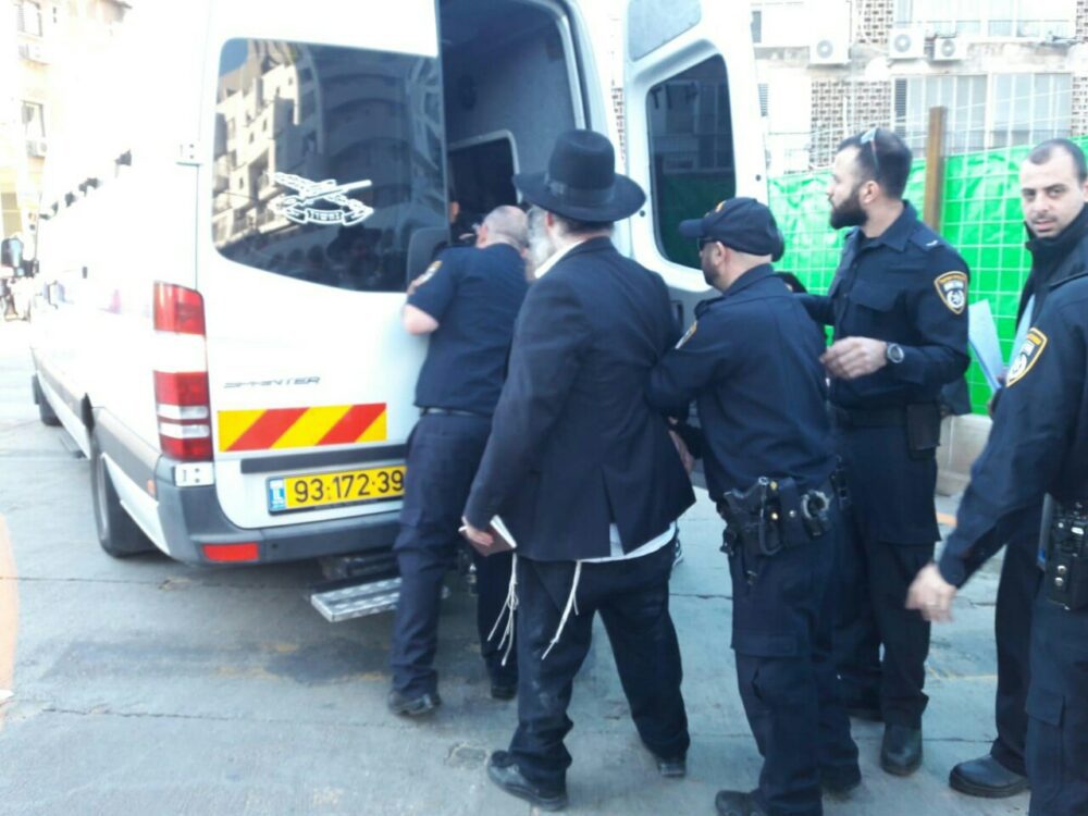 חרדים הפגנות