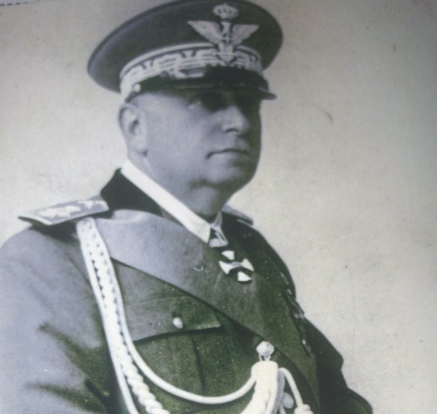 הגנרל הפרופסור לרפואה גואידו אהרון מנדס, היה ראש שירותי הרפואה בצבא איטליה, שירת תחת מוסוליני
