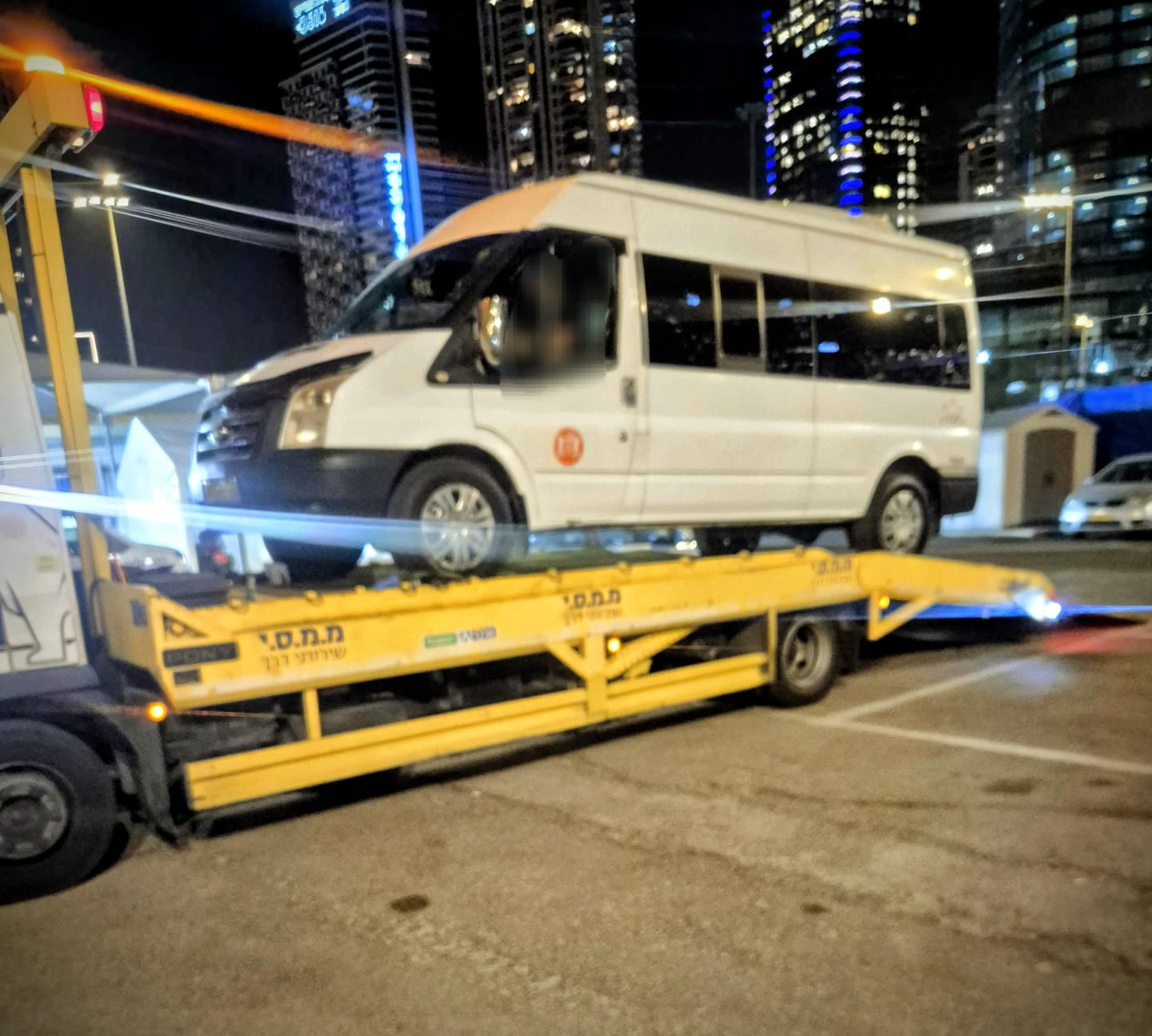pickuo truck eligal tlv