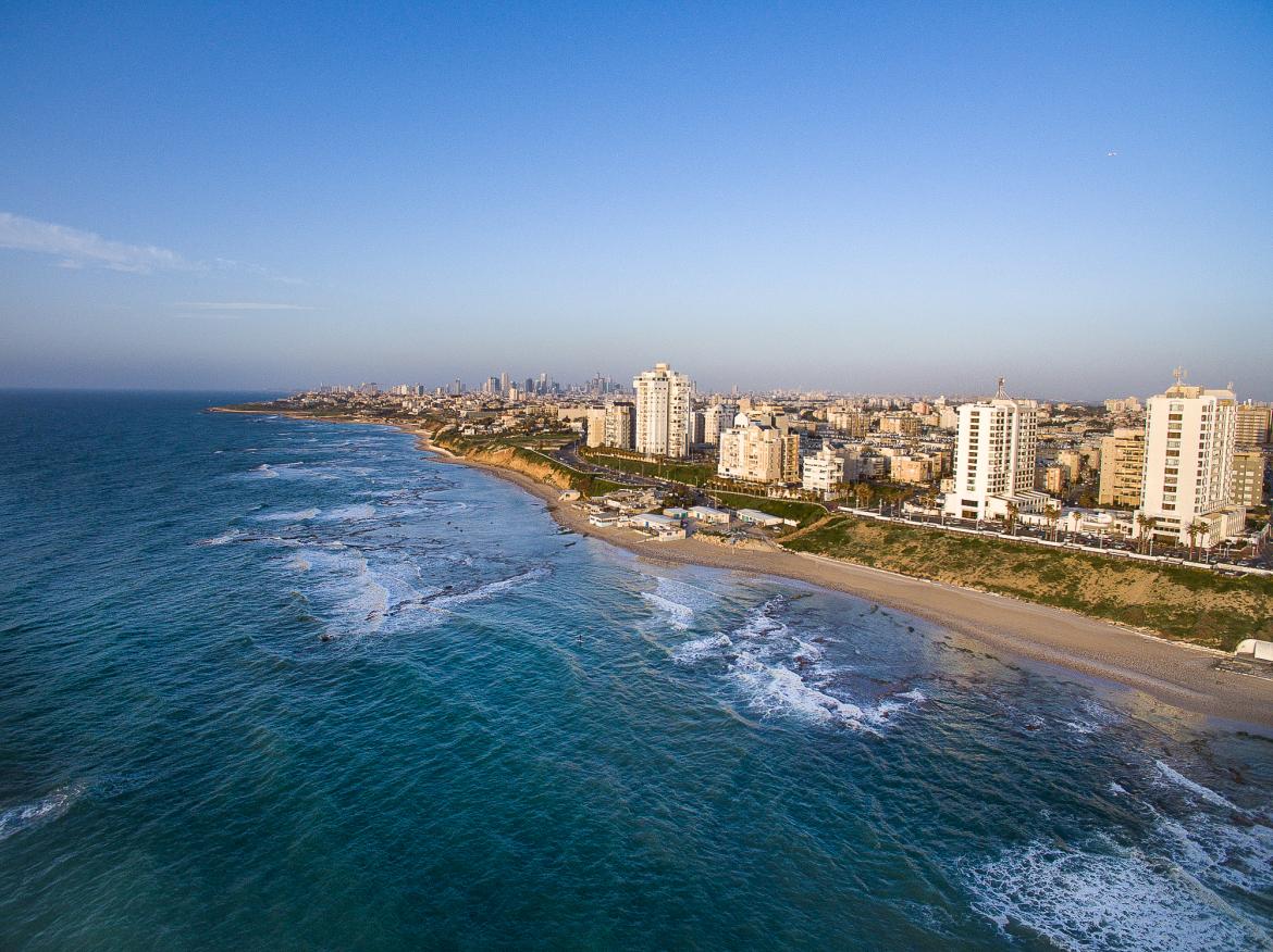 bat yam beach