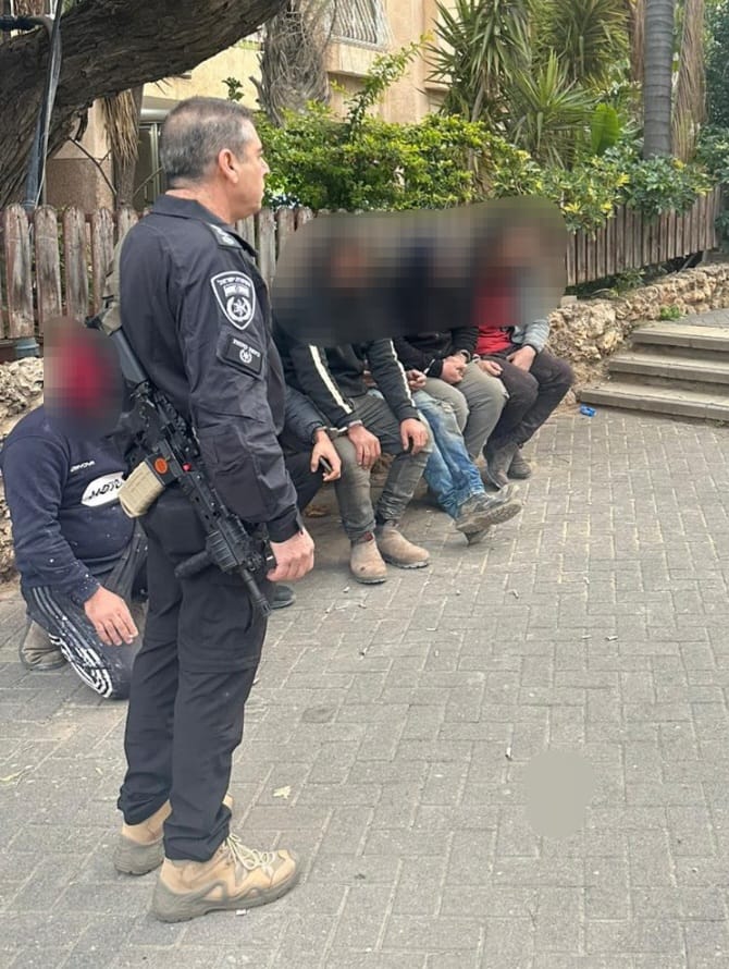6 eiligal workers tlv