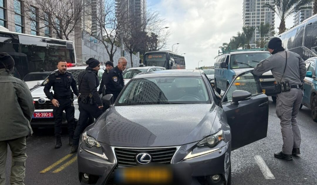 steal expensive car tlv