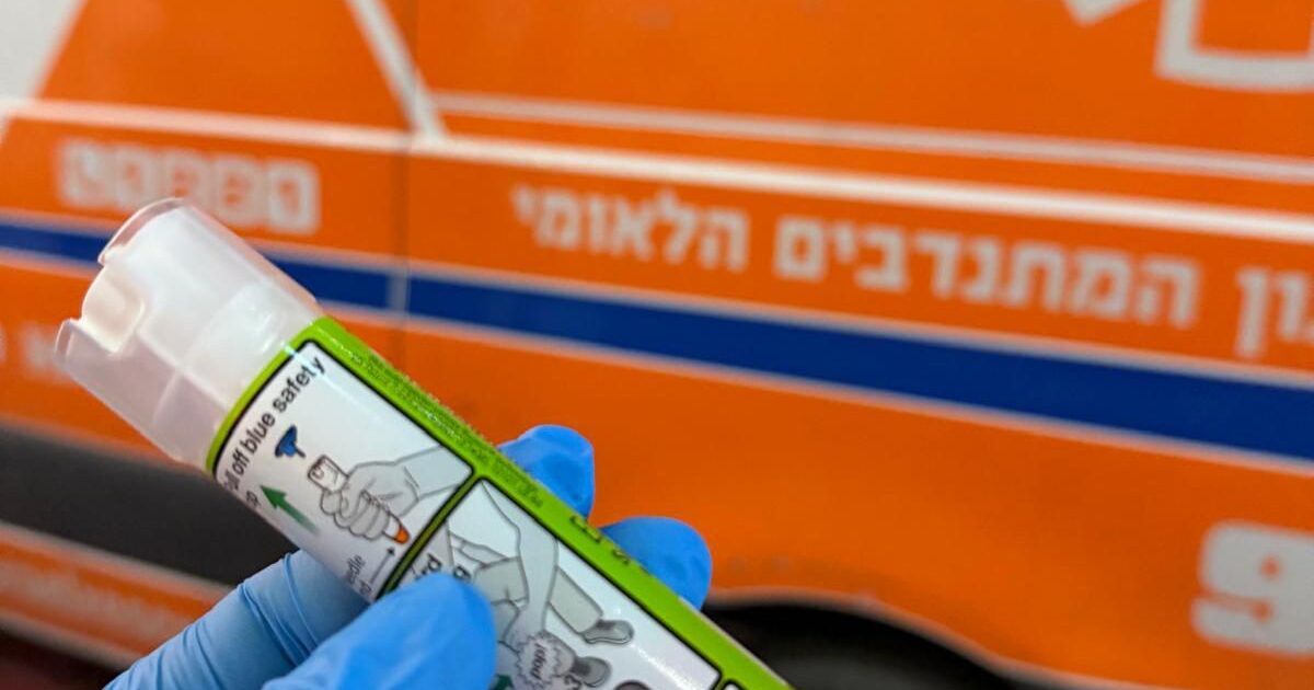 dust epipen bb eyhod