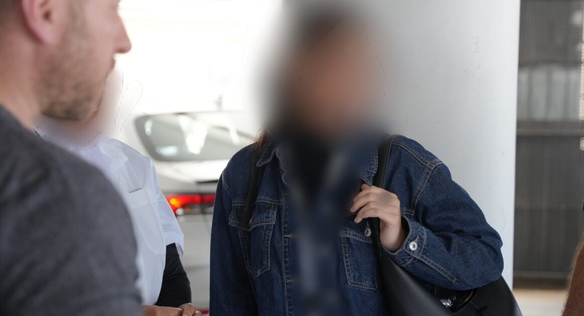 arrest woman north