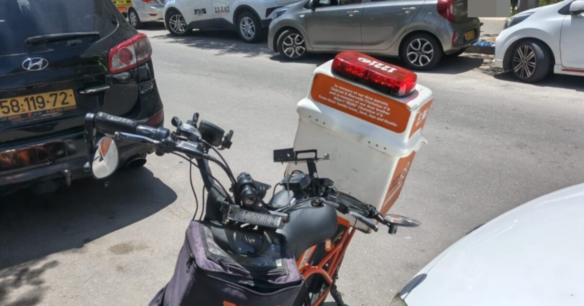 accident bat yam kid taxi