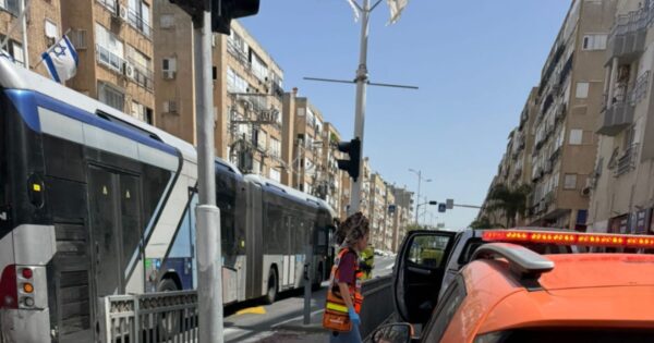 accident bat yam bus