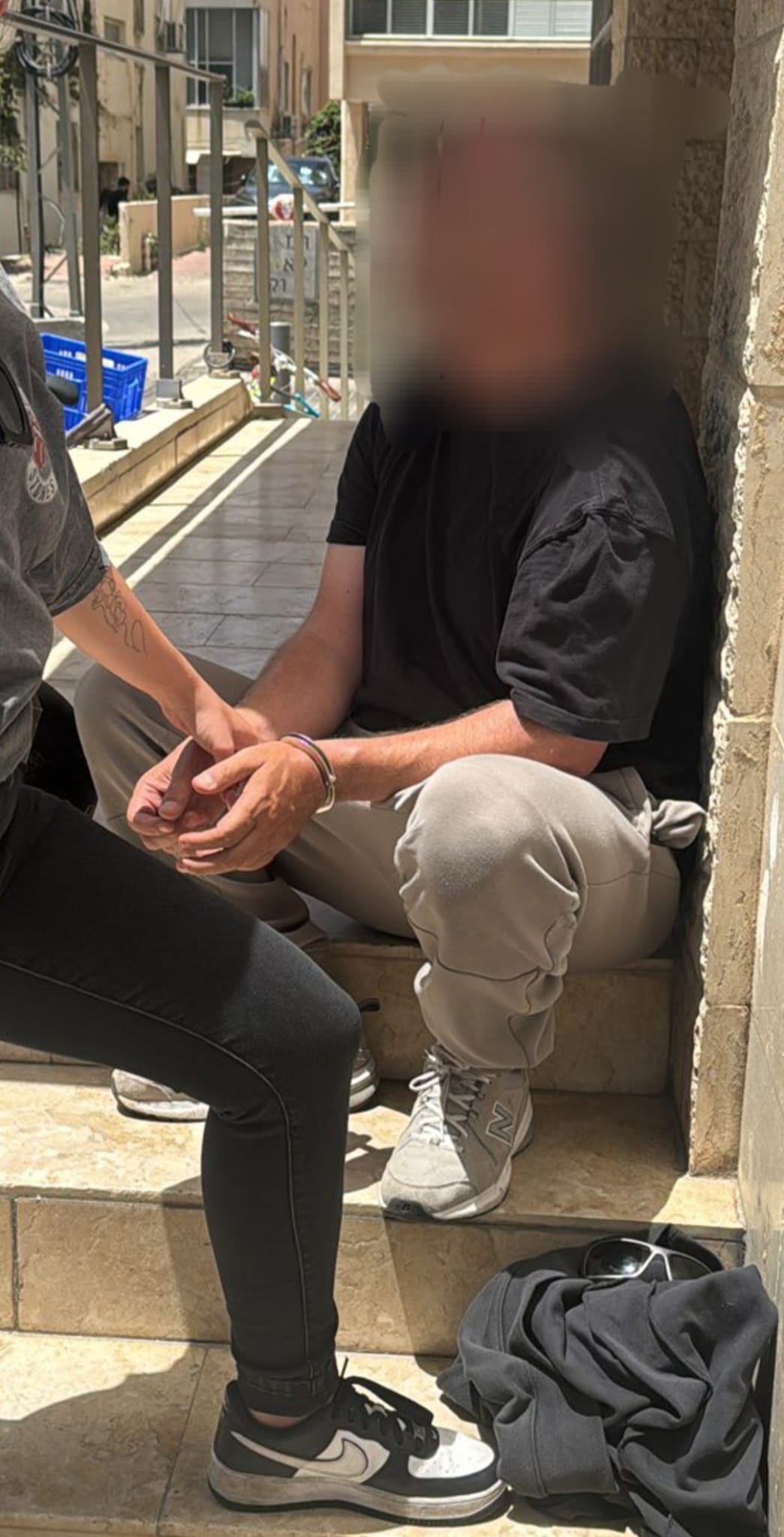 arrest thife tlv appartment