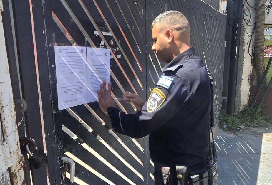 closed worrent shlatin holon