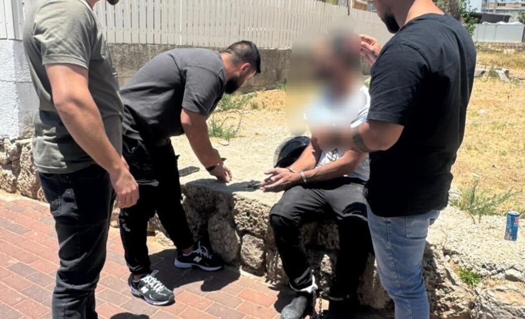 arrest thife tlv 22