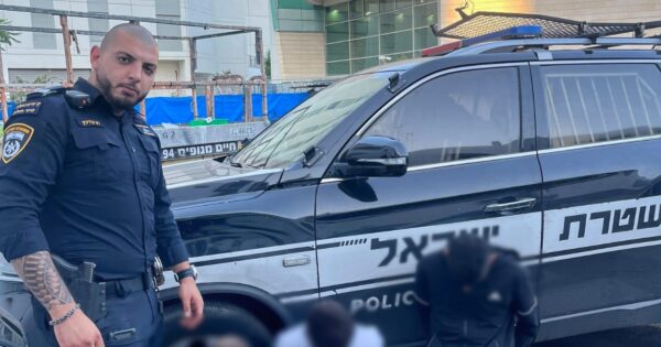 arrest car thife holon