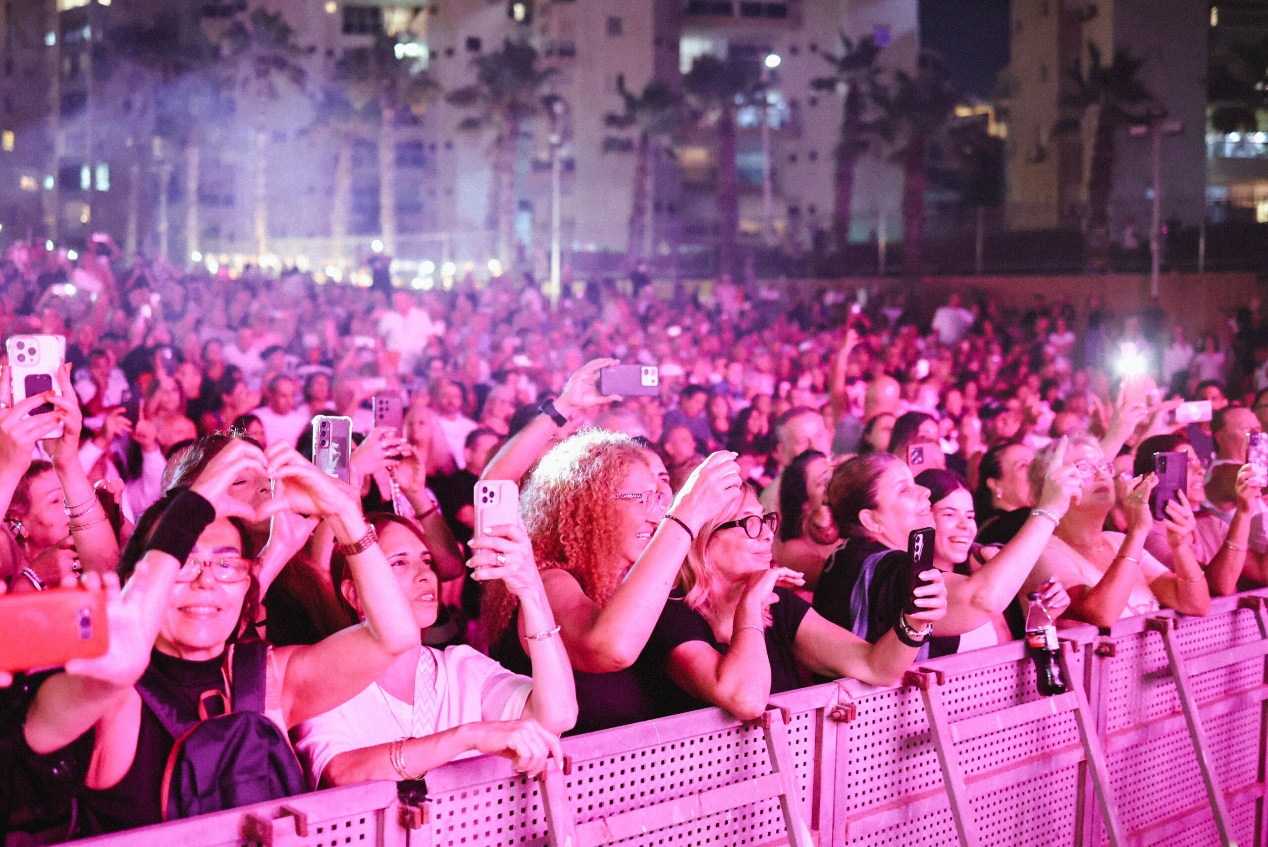 bat yam show 100