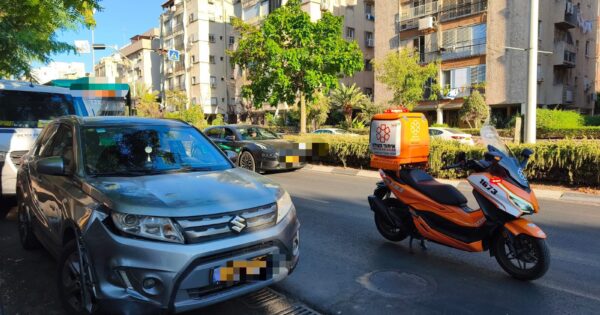 holon hit woman bus