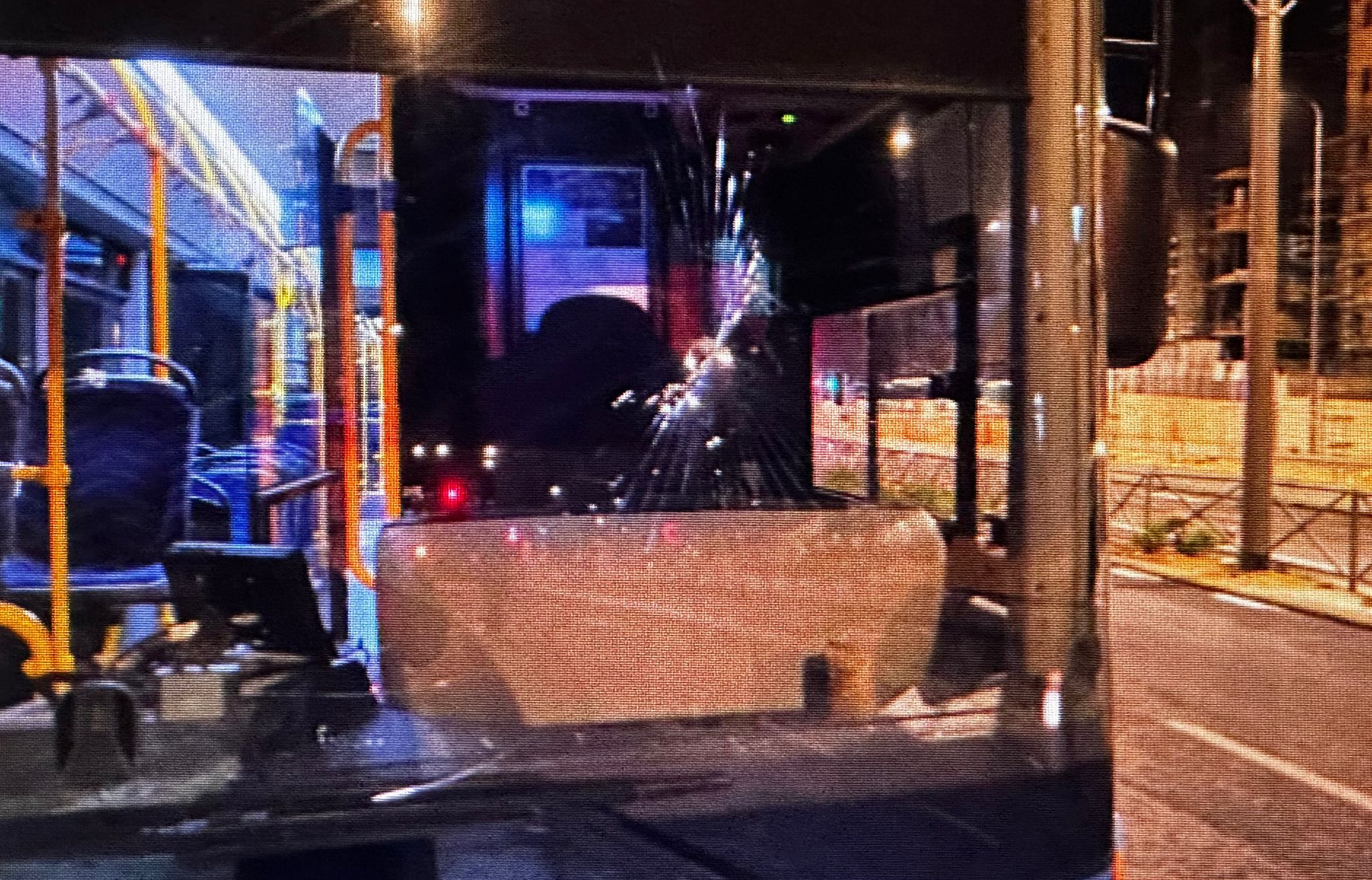 attack bus driver jerus cigaret main