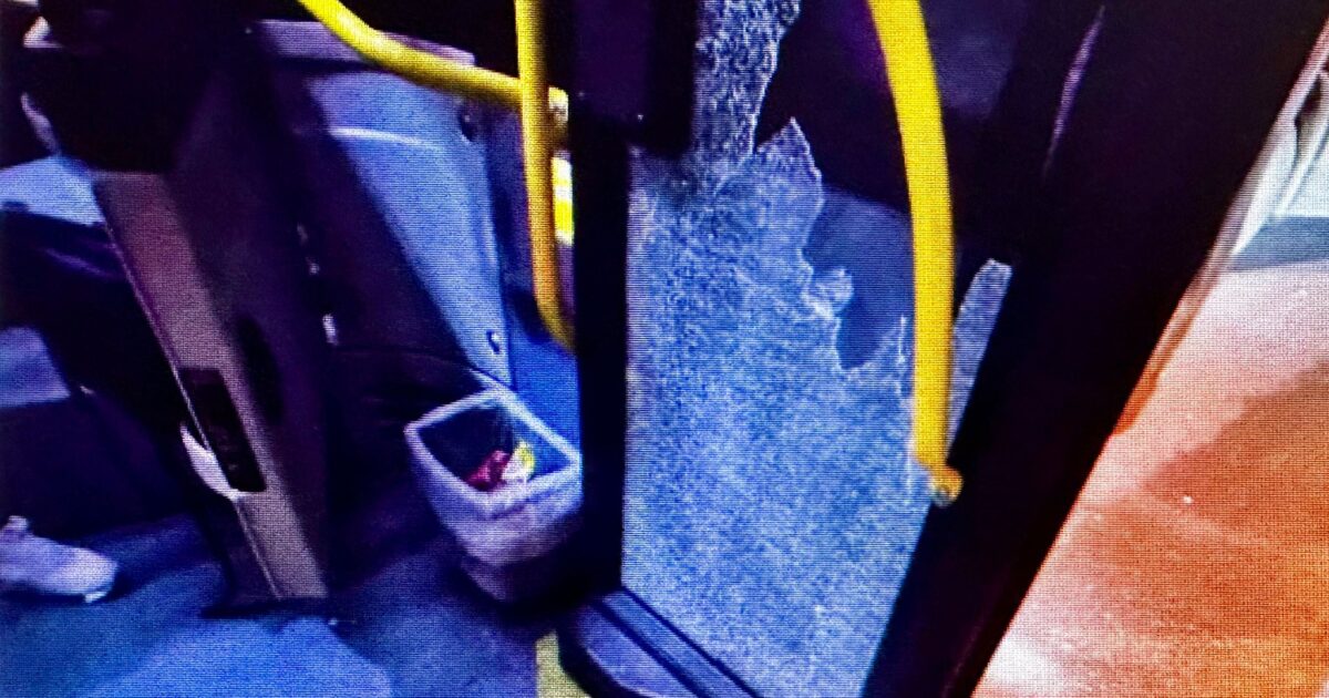 attack bus driver jerus cigaret