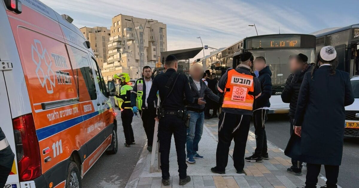 beit shemesh boy 5 bus