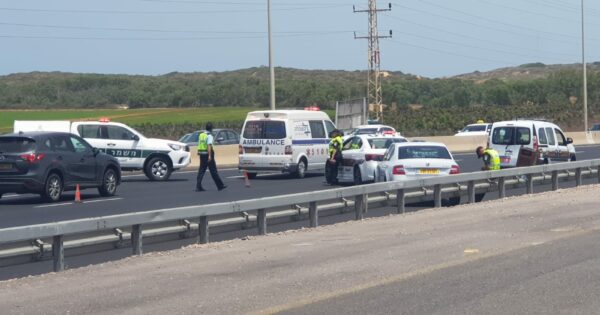 המחסומים והפקק בכביש 2 צפונה