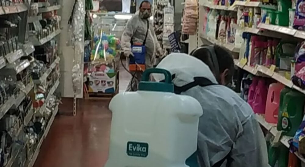 מבצע החיטוי הלילה בסופר מחסני מסון חינם פלוס בסניף נובות. צילום: רשת ניוזים
