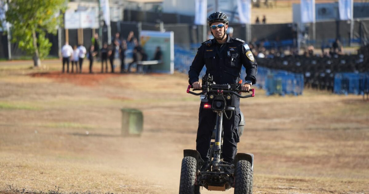 police tlv eyal golan