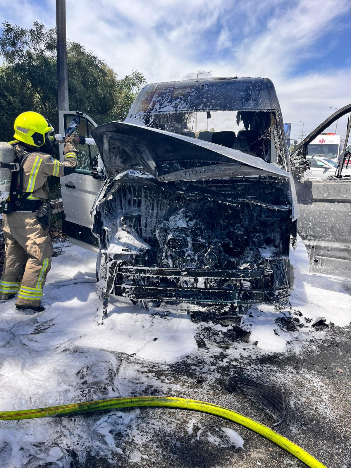 burn mini bus or akiva
