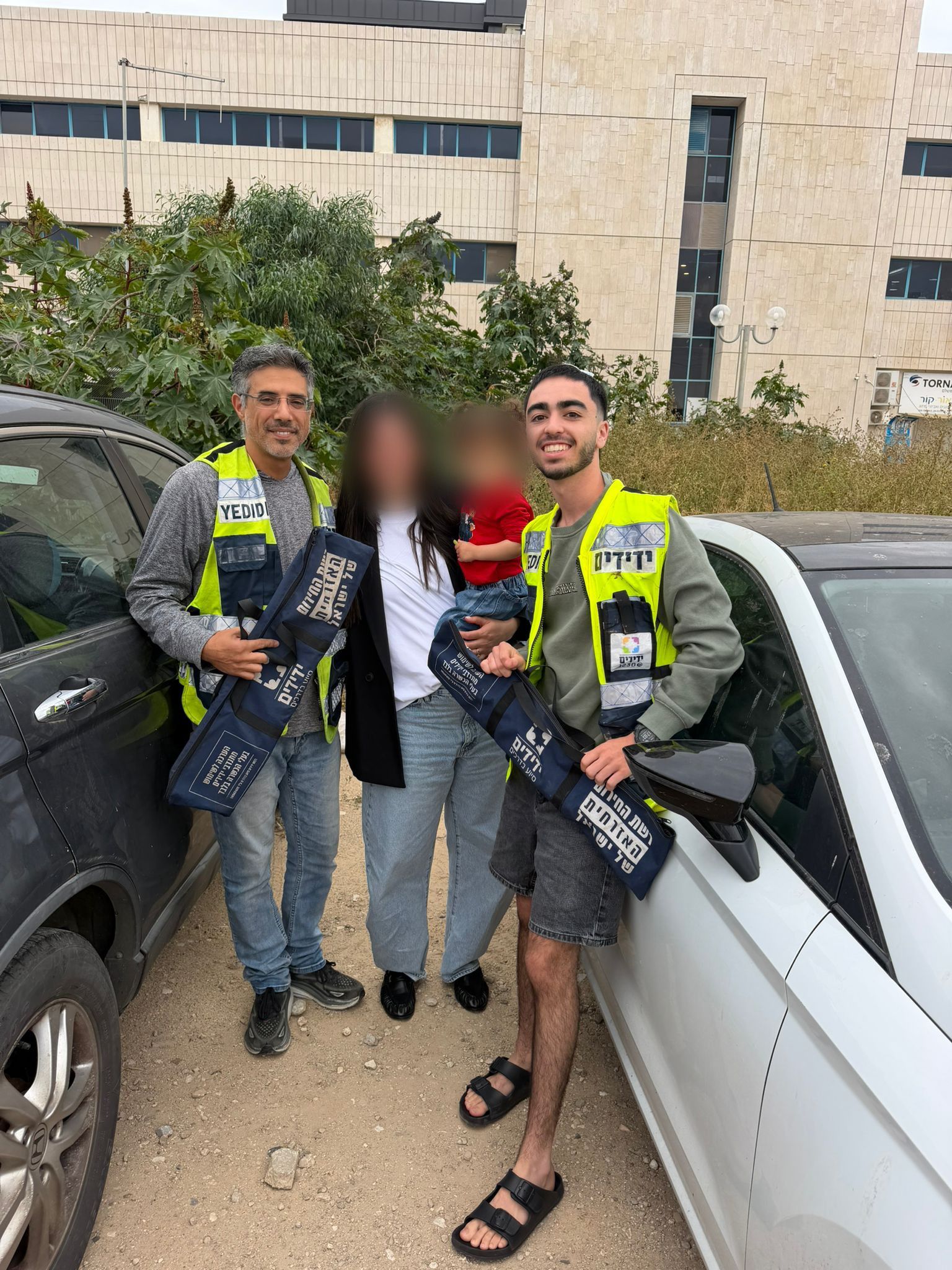 yedididm natanya baby locked car