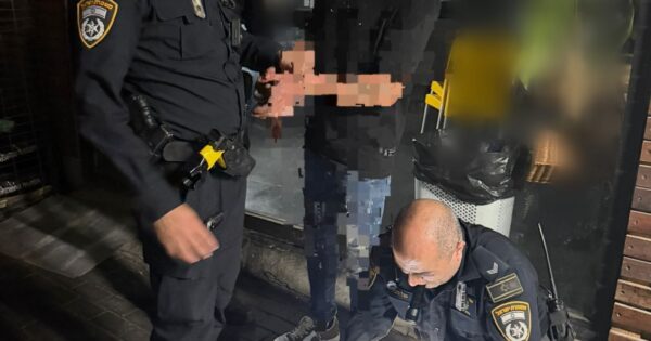 arrest stolen caatthife or akiva