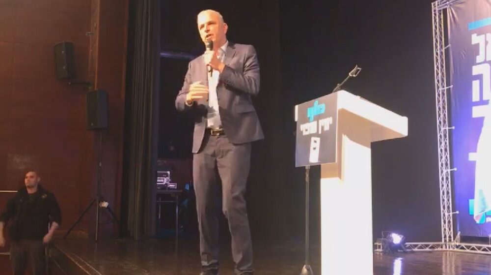כחלון: "מעדיף להיות שר האוצר שלכם ולא של ביבי או גנץ". צילום: ניוזים