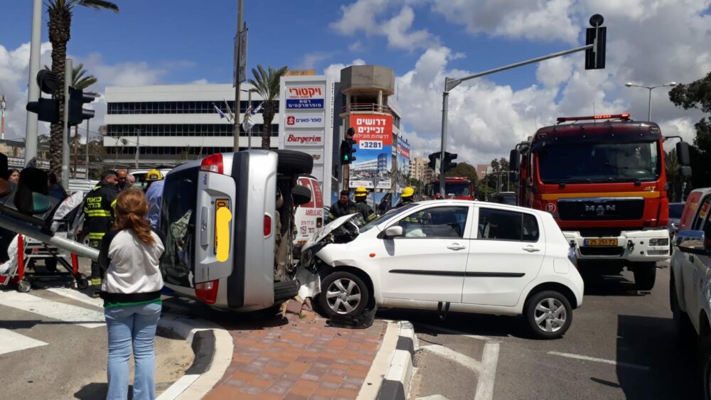 למרות המראות הנהגות יצאו עם פגיעות קלות. צילום: איחוד הצלה