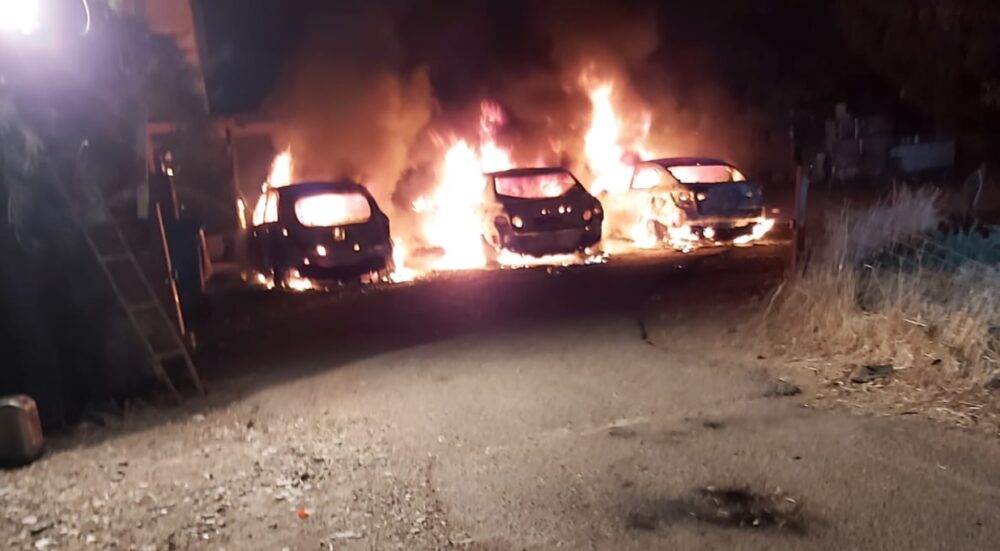 שריפת הרכבים בקריות וקריית אתא הפכו לתופעה מדאיגה. צילום: דוברות כבאות