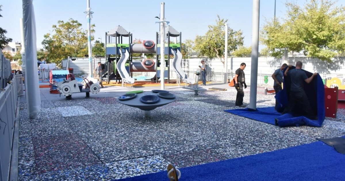 הגן החדש כולל פארק שעשועים עם מתחמי פעילות שונים לפעוטות, לילדים ולבוגרים. צילום: עיריית ק. אתא