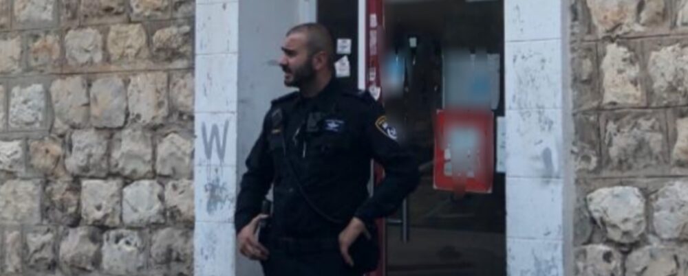 לא הספיק ליהנות מהכסף ששדד. צילום: דוברות המשטרה