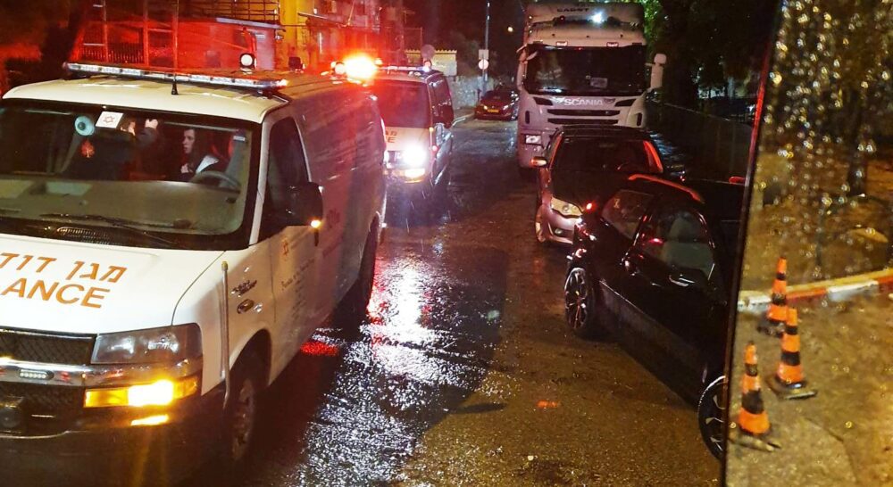 מצילים חיים יחד. שת"פ מד"א ולוחמי האש. צילום: כבאות והצלה חיפה