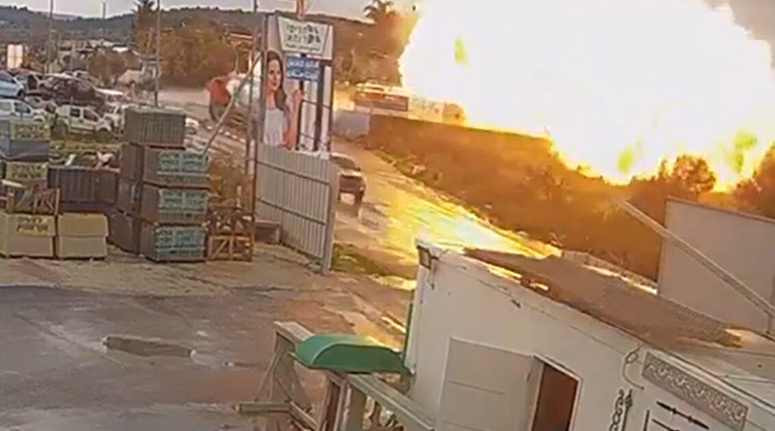 רגע הפיצוץ באזור התעשייה בטמרה. צילום: מצלמות האבטחה