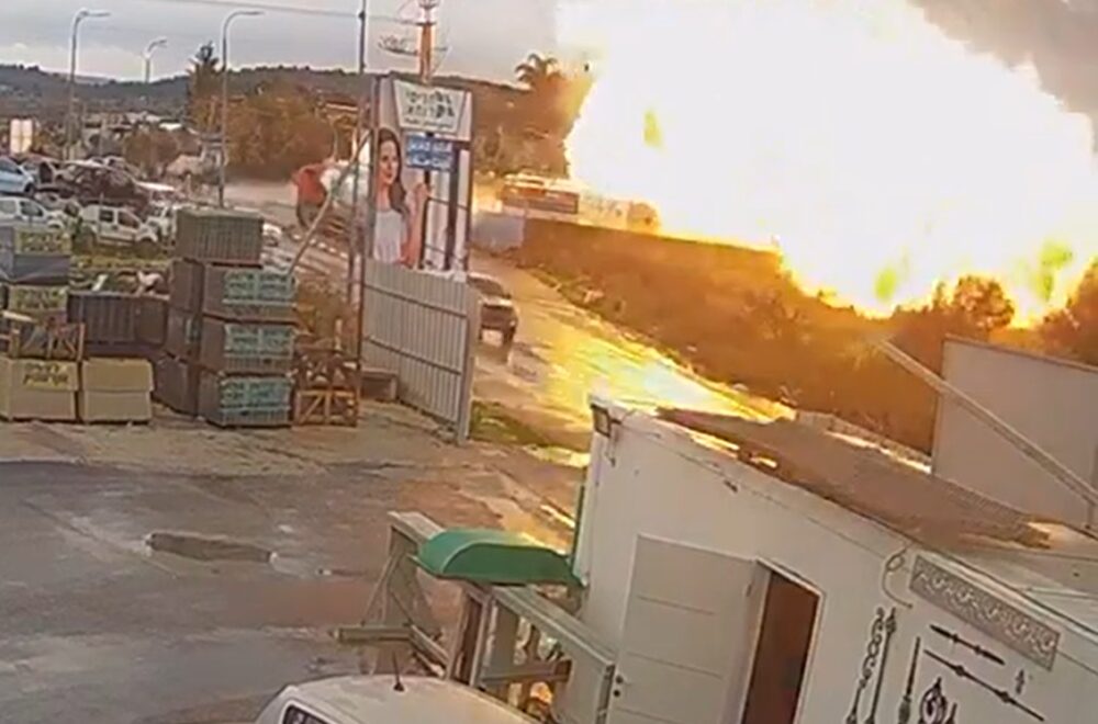 רגע הפיצוץ באזור התעשייה בטמרה. צילום: מצלמות האבטחה