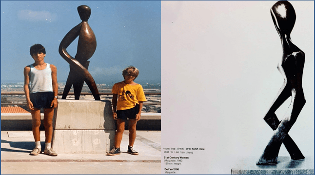 ילדיו של אלי רן, רועי ושלומי, לצד פסל סביבתי בכרמל. אלבום פרטי