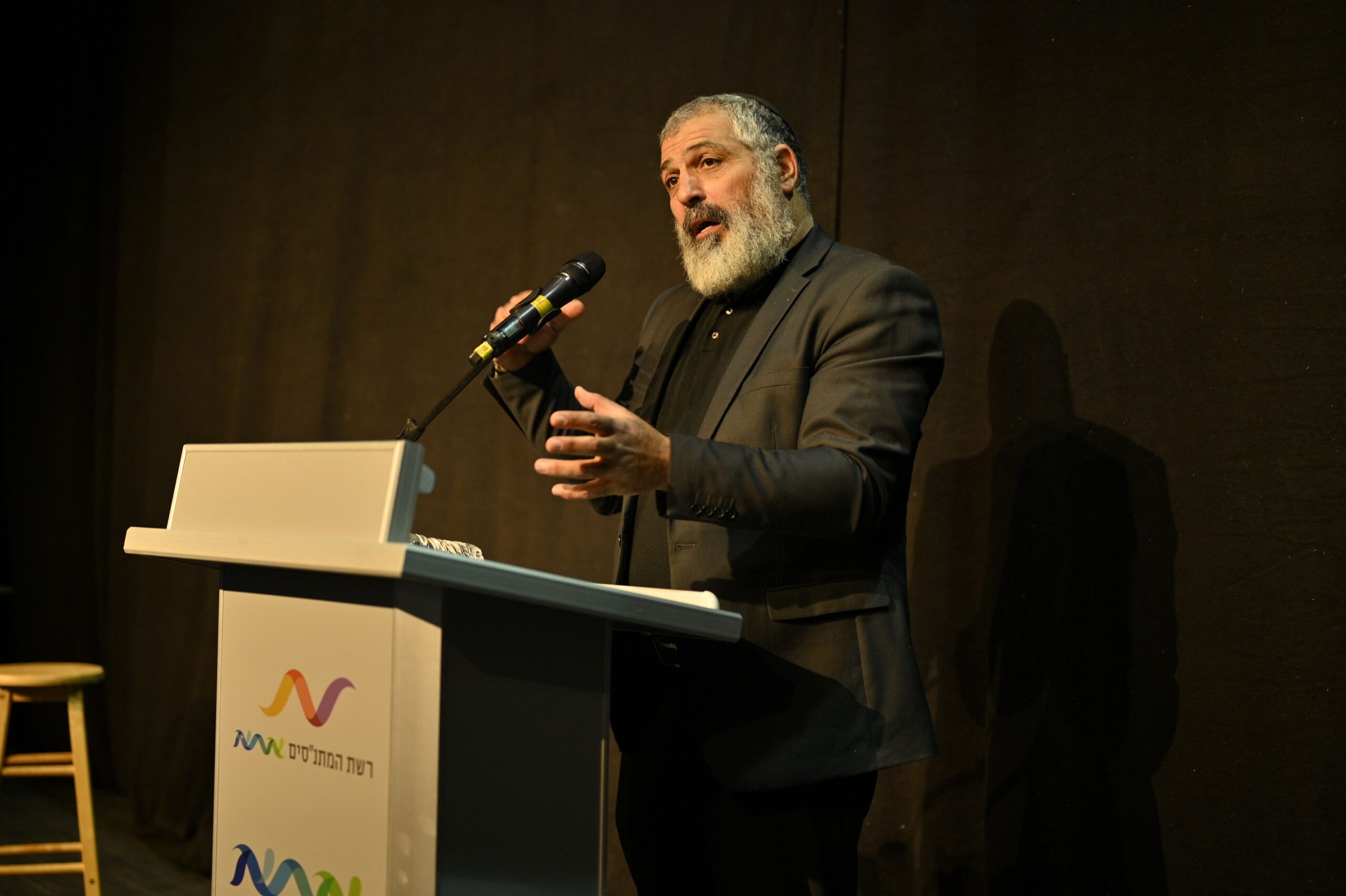 אירועי הפוגה- צבי יחזקאלי