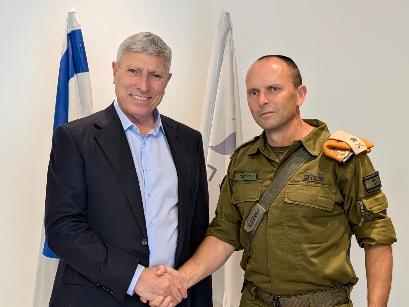 ראש העיר ומפקד פיקוף העורף
