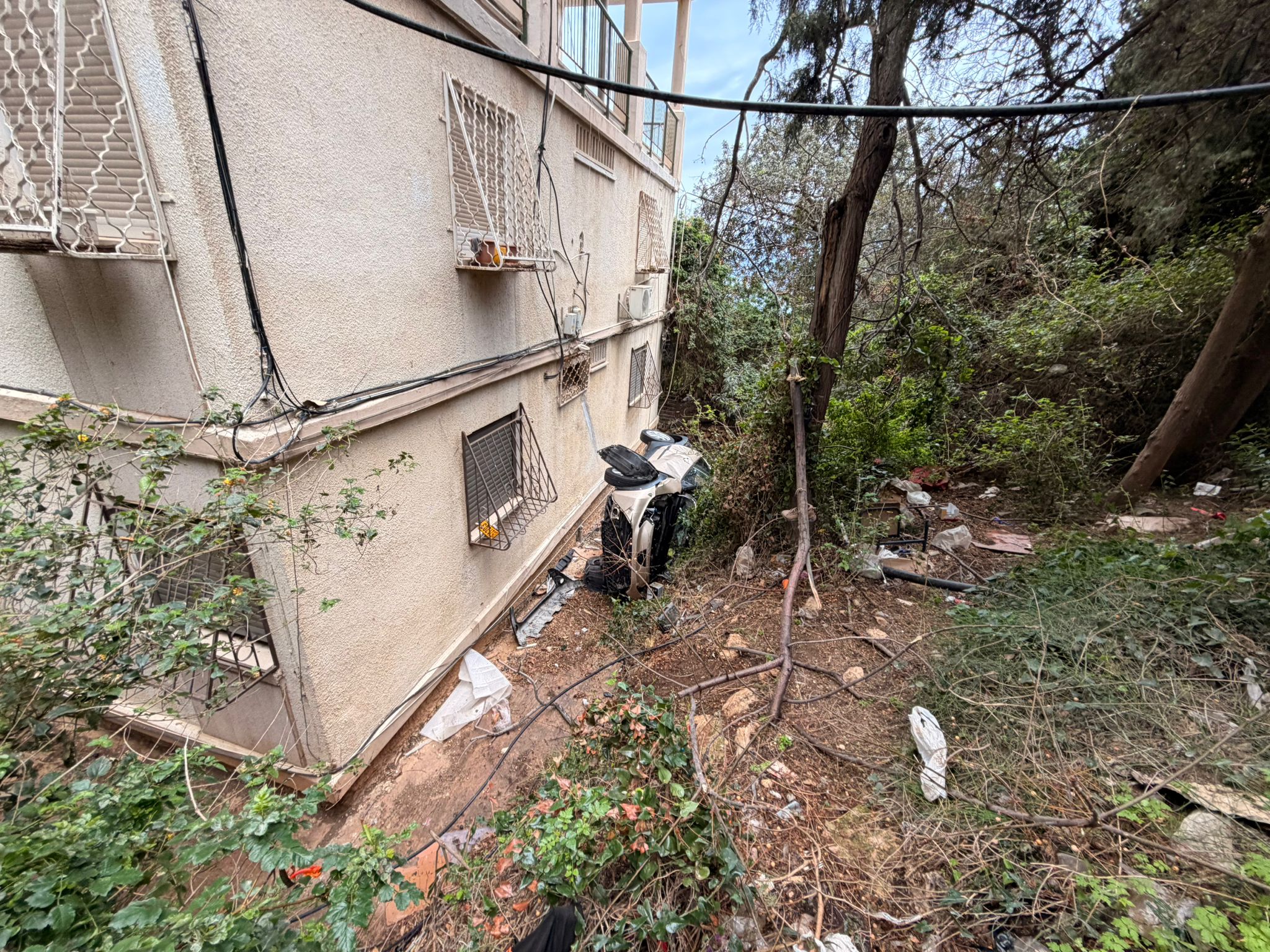 ccident haifa car fell1