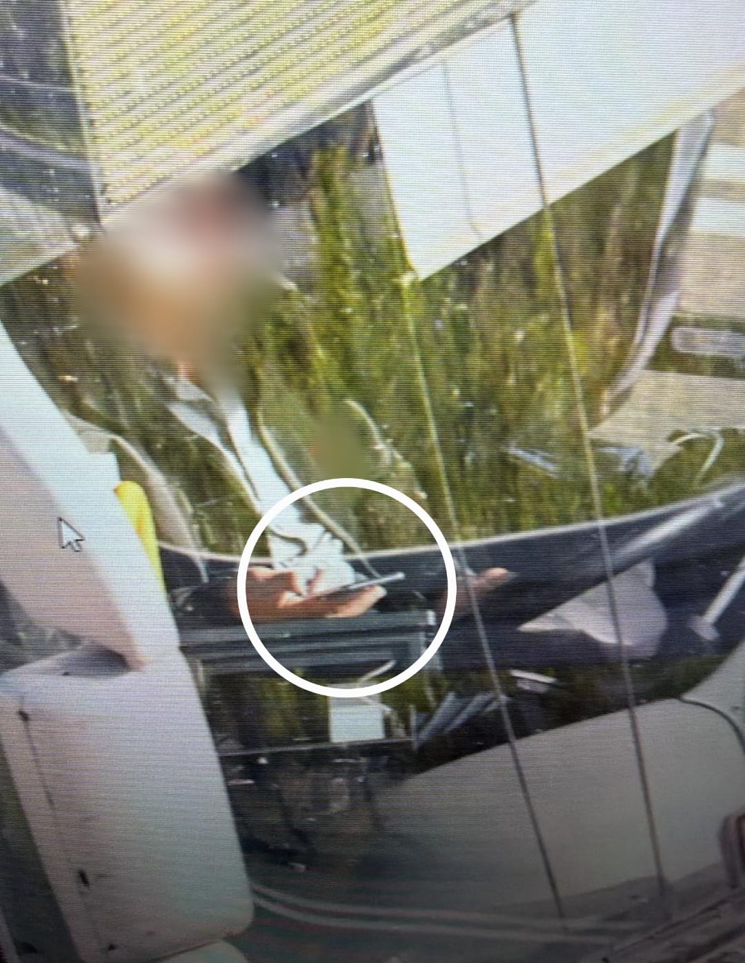 bus driver phone1