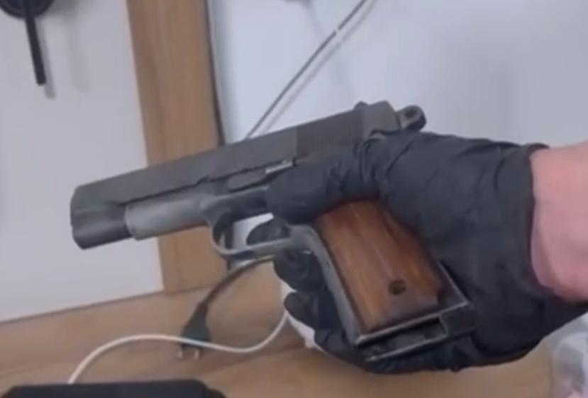 gun hidden