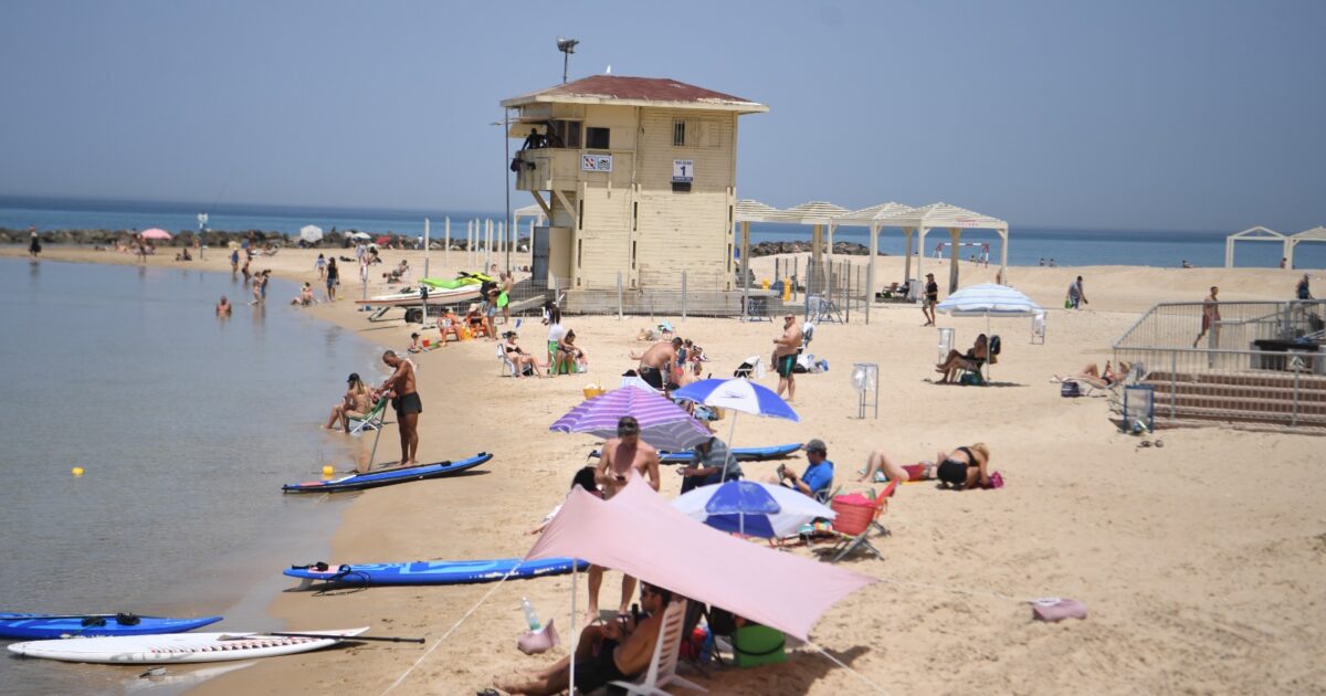 beach haifa summer